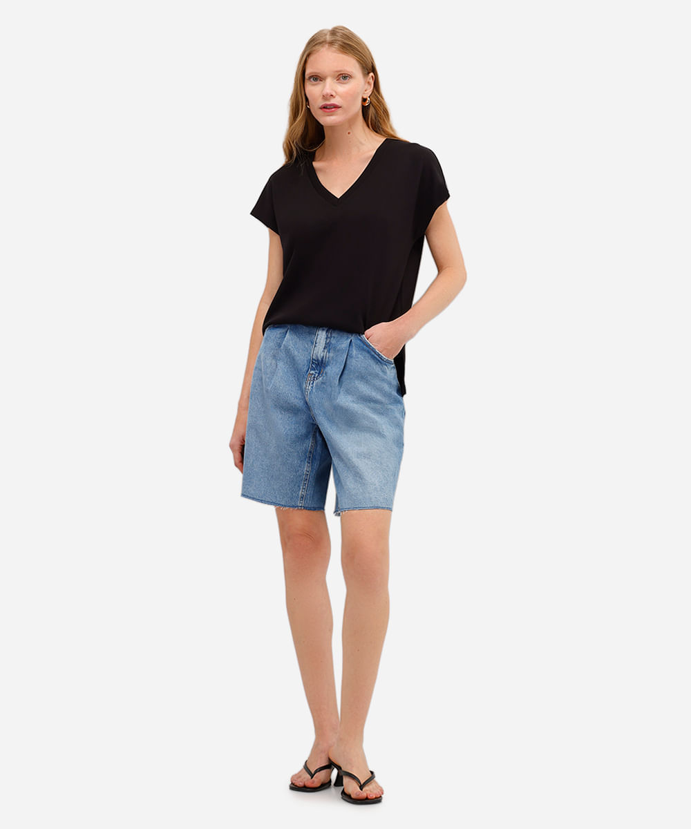 blusa básica feminina decote v manga curta preta