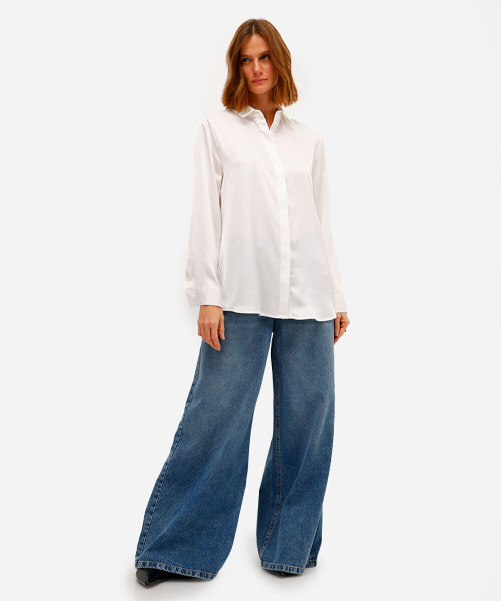 camisa acetinada oversized off white