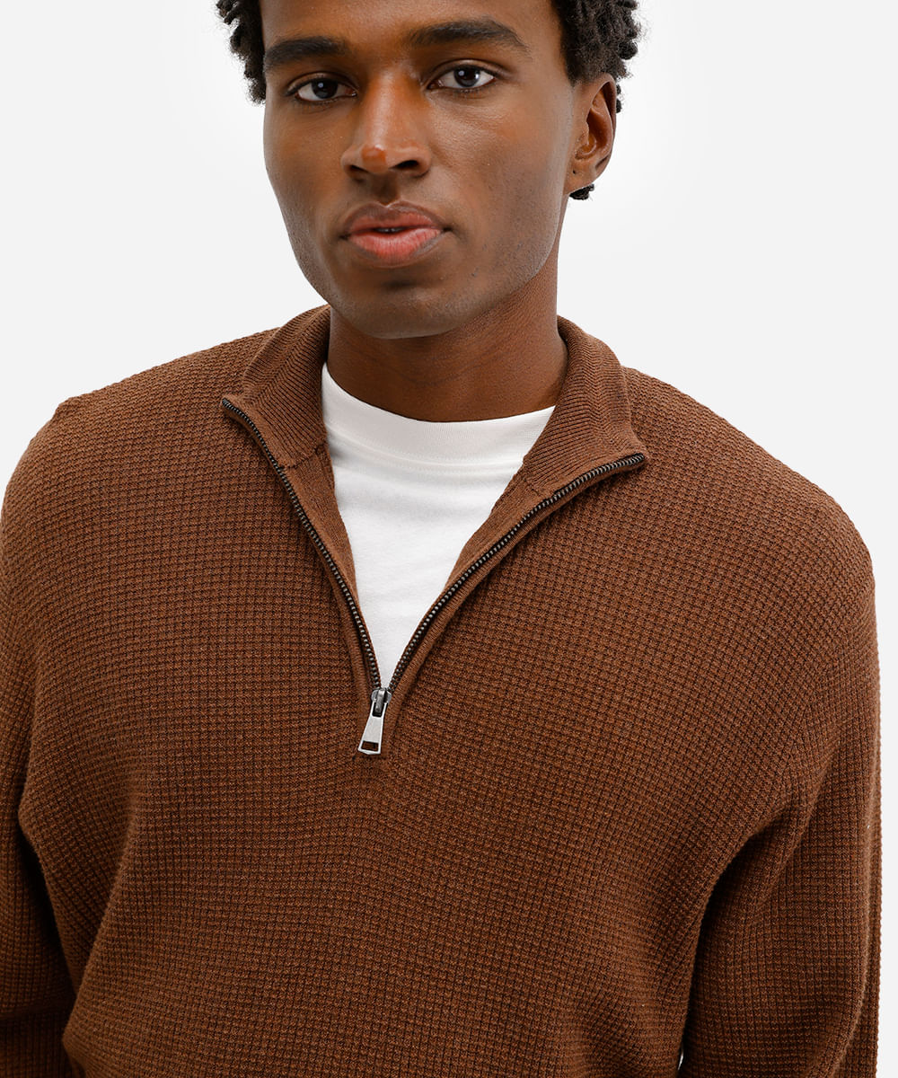 suéter comfort masculino de tricot gola alta marrom