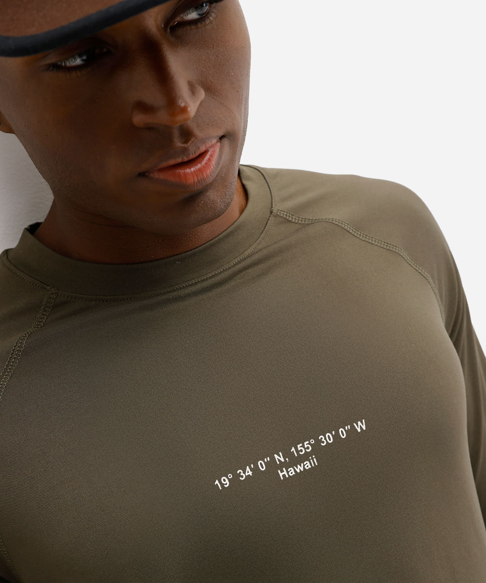 camiseta raglan masculina com proteção uv verde