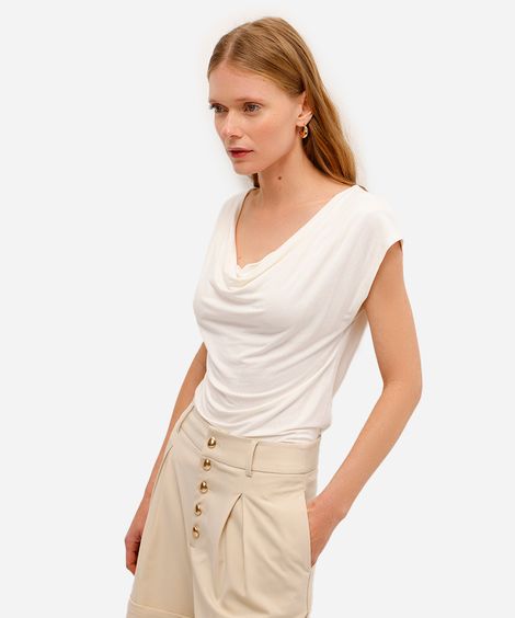 blusa feminina de viscose decote degagê off white