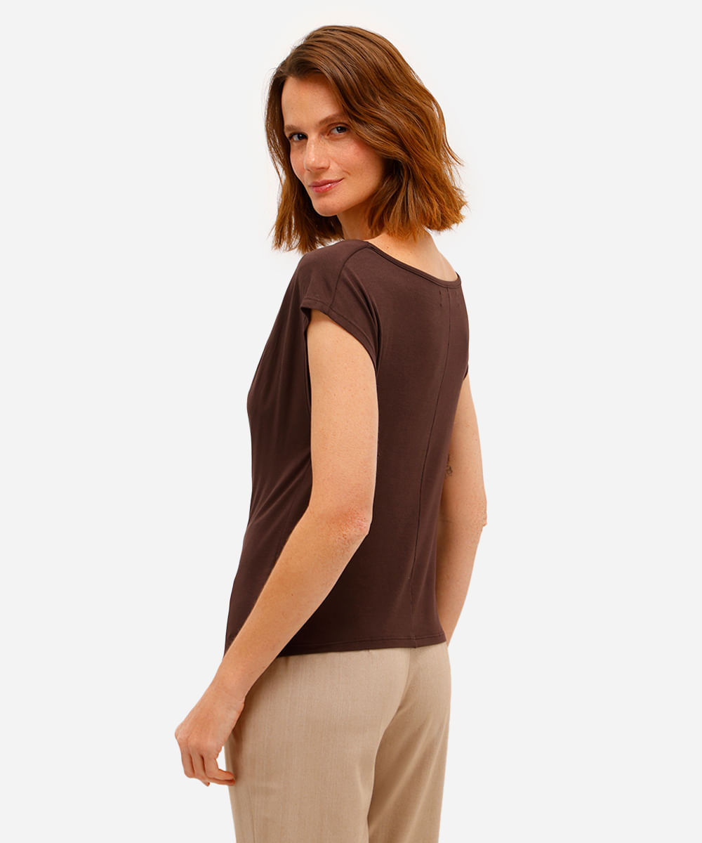blusa feminina de viscose decote degagê marrom