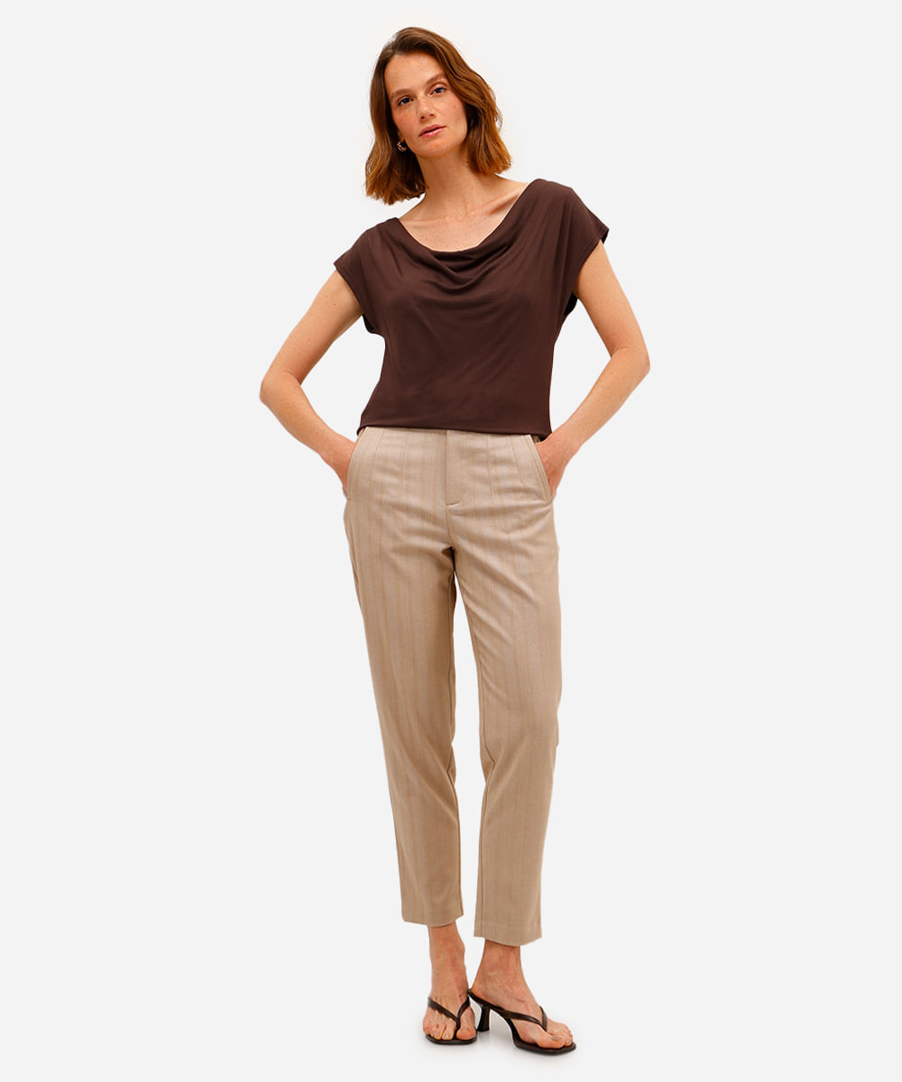 blusa feminina de viscose decote degagê marrom