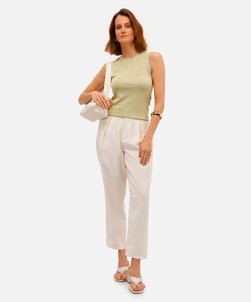 regata feminina de tricot decote redondo verde