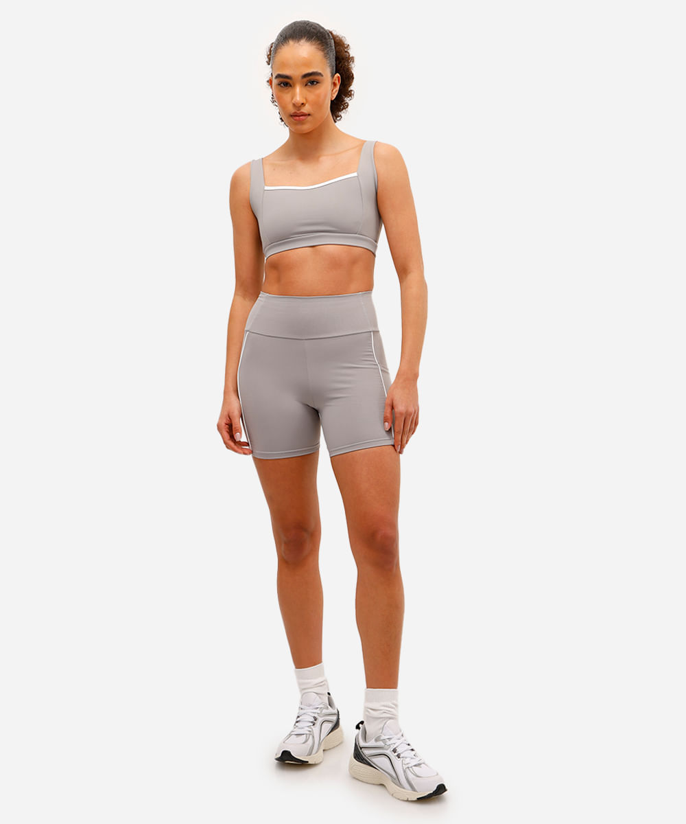 top feminino esportivo decote quadrado cinza