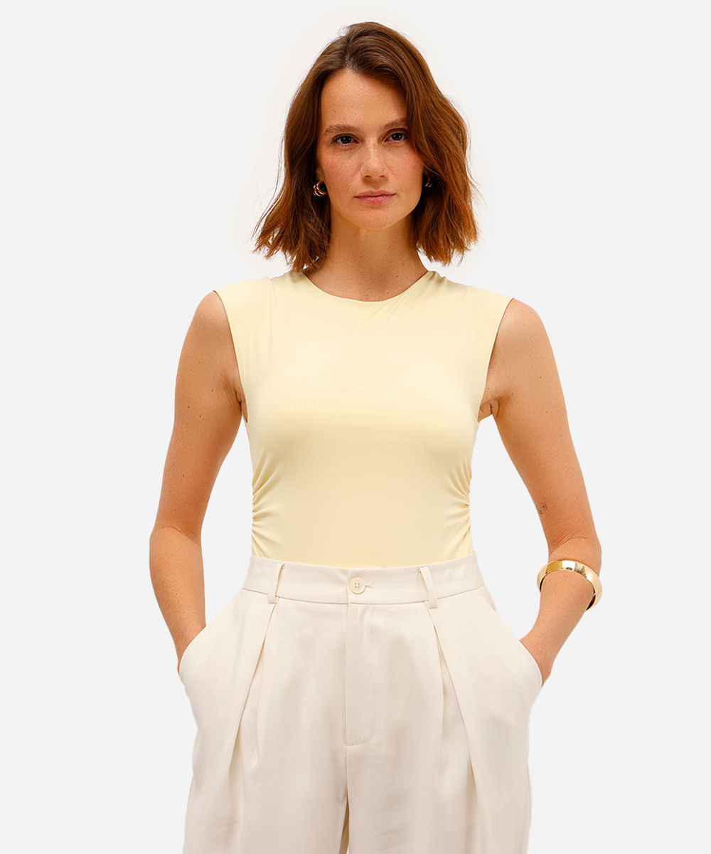 body feminino de poliamida franzido com recorte amarelo