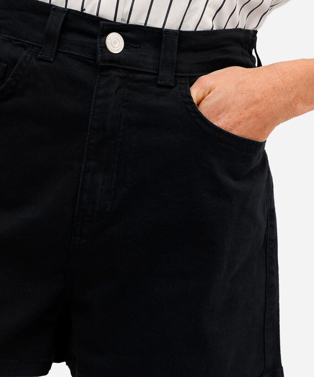 short feminino de sarja cós elástico preto