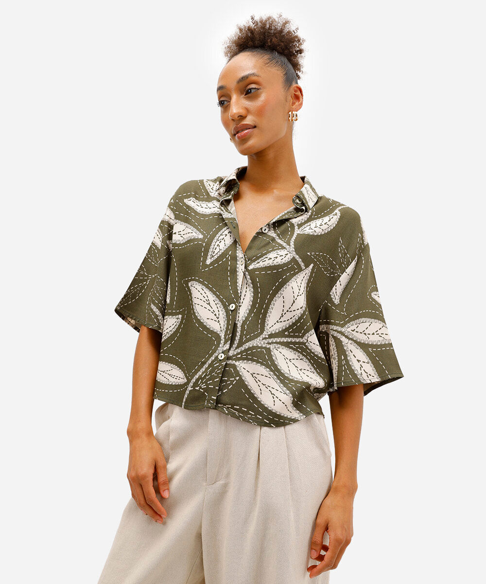 camisa feminina de viscose manga curta folhagem verde