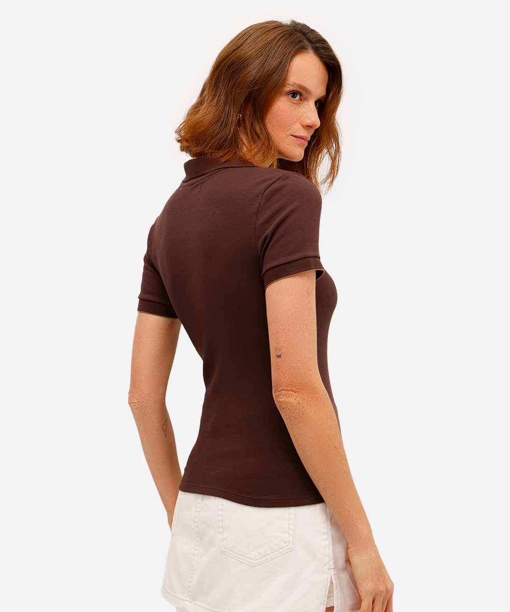 polo feminina de algodão manga curta canelada marrom