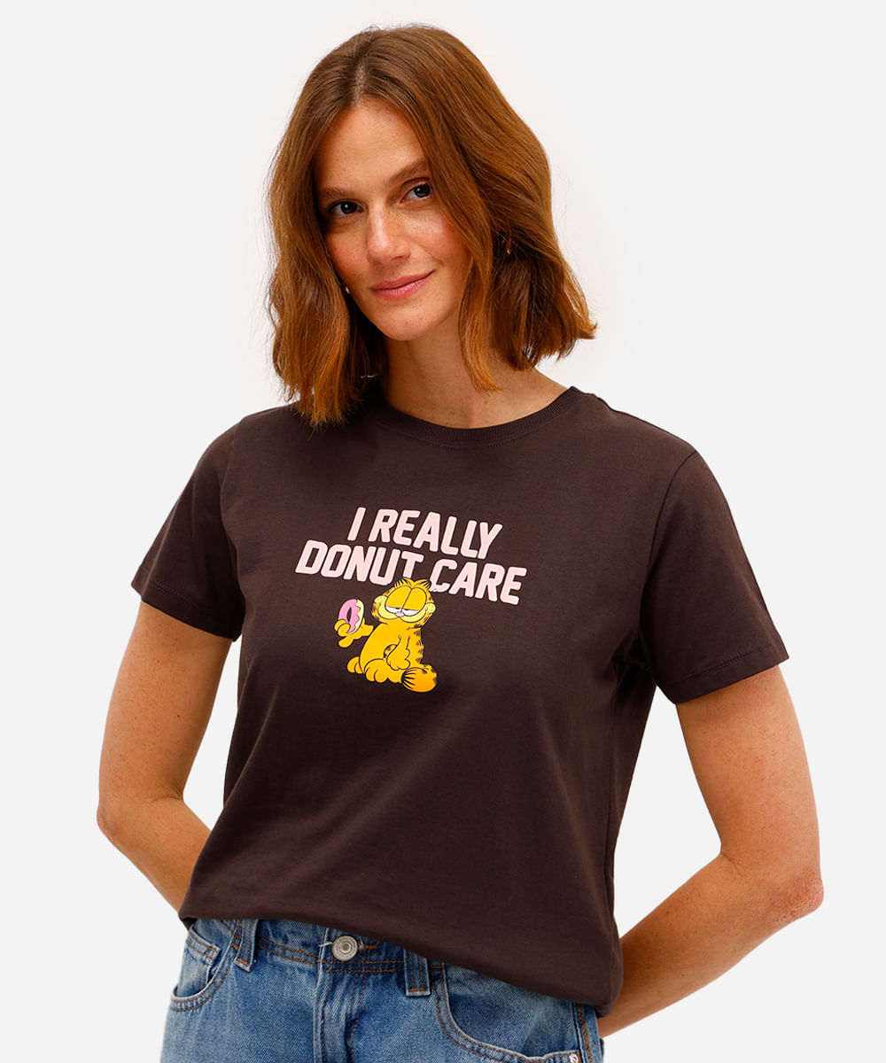 camiseta feminina de algodão garfield marrom