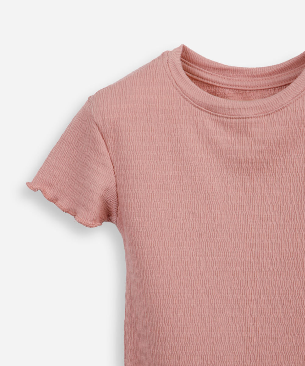 blusa infantil texturizada com frufru rosa