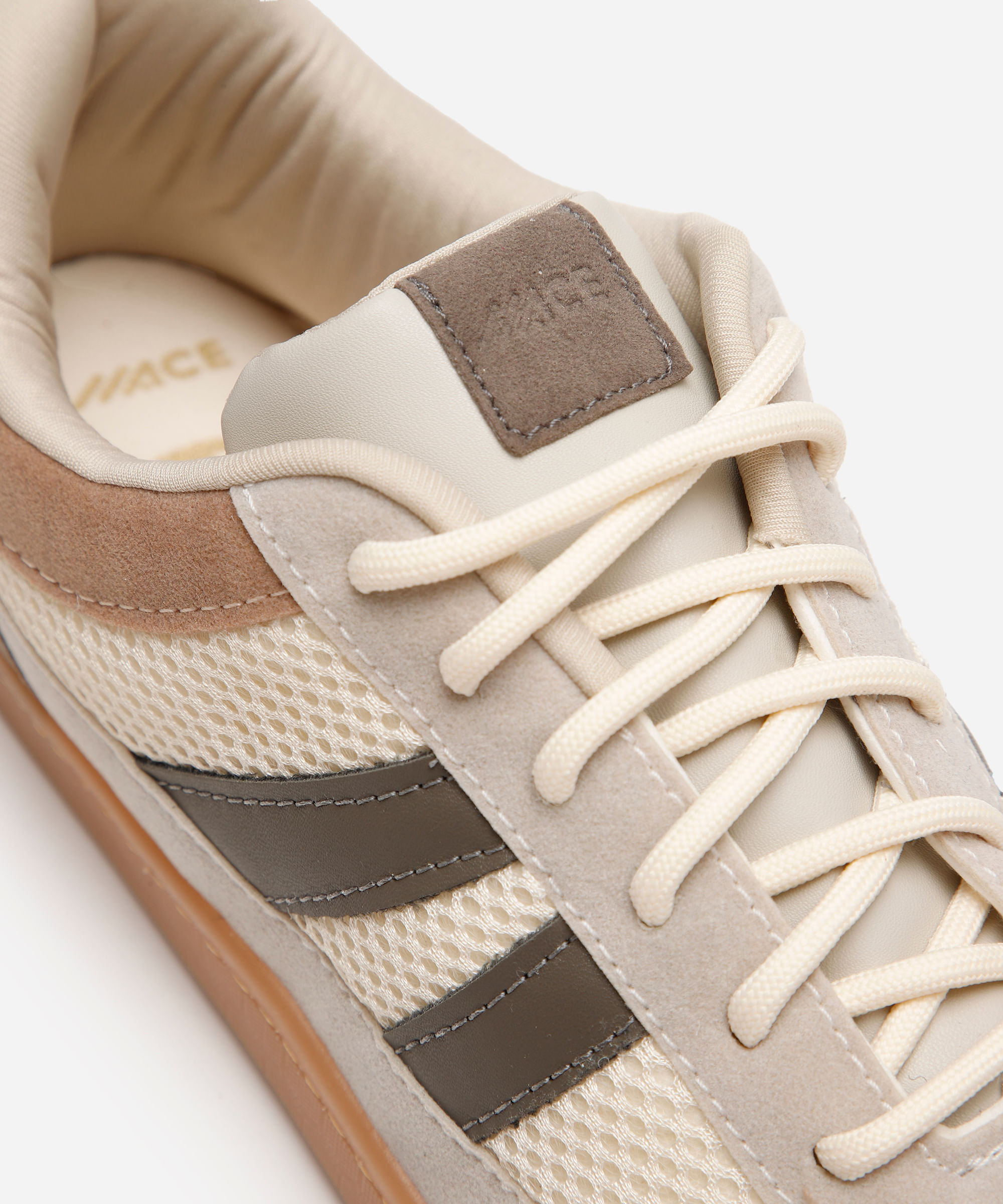 tênis casual feminino off white