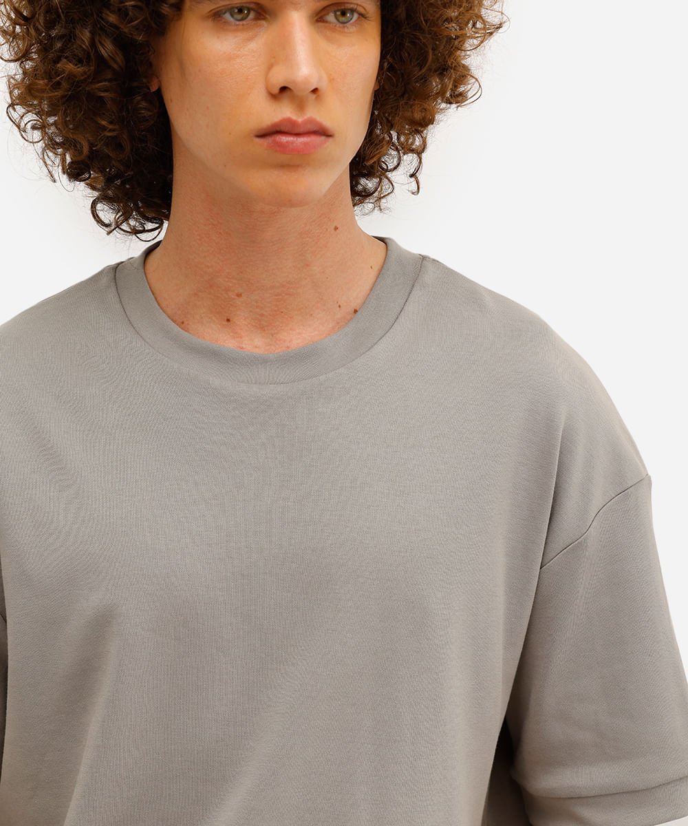 camiseta oversized masculina de algodão manga curta cinza