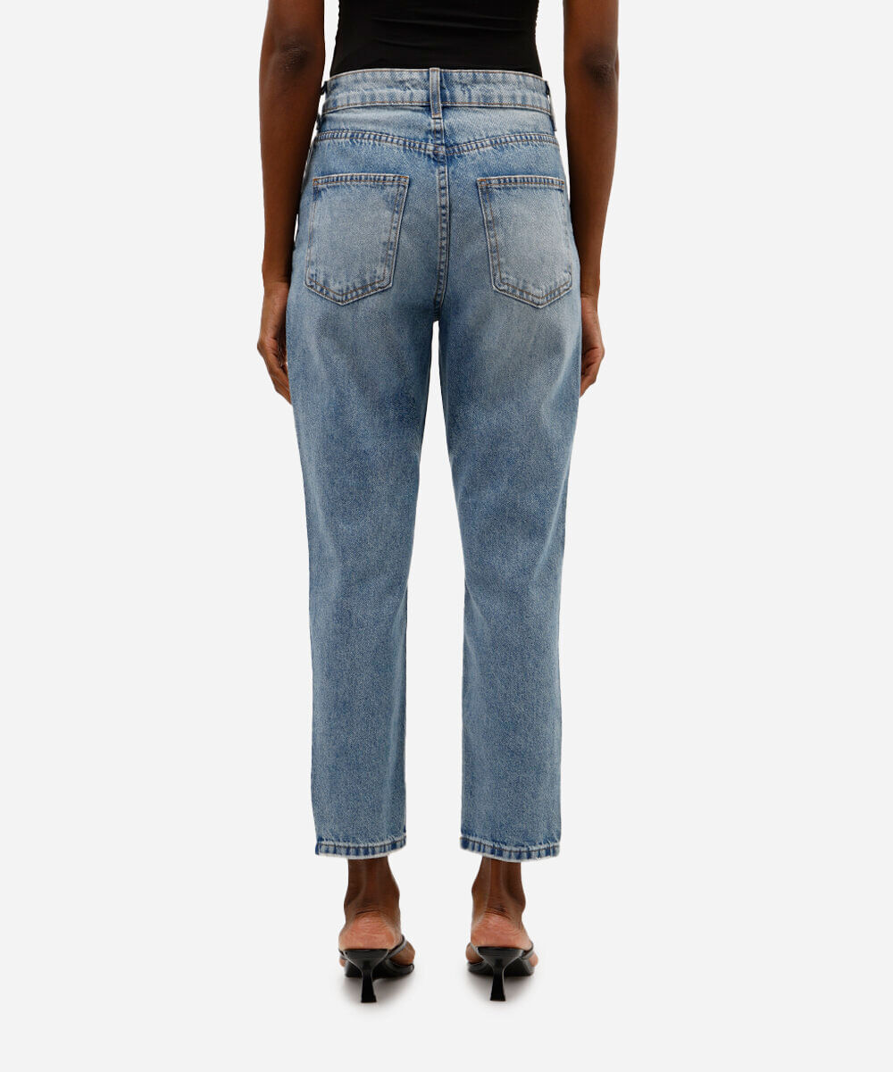 calça jeans mom cintura super alta com brilhos azul