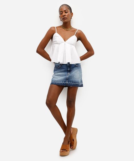 saia curta feminina jeans cintura média barra desfiada azul