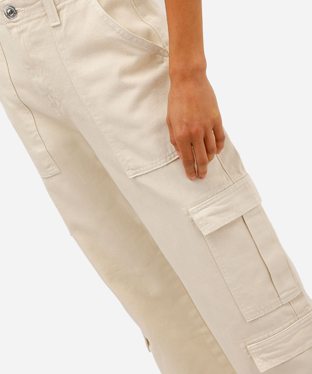 calça feminina sarja cintura alta cargo multibolsos bege