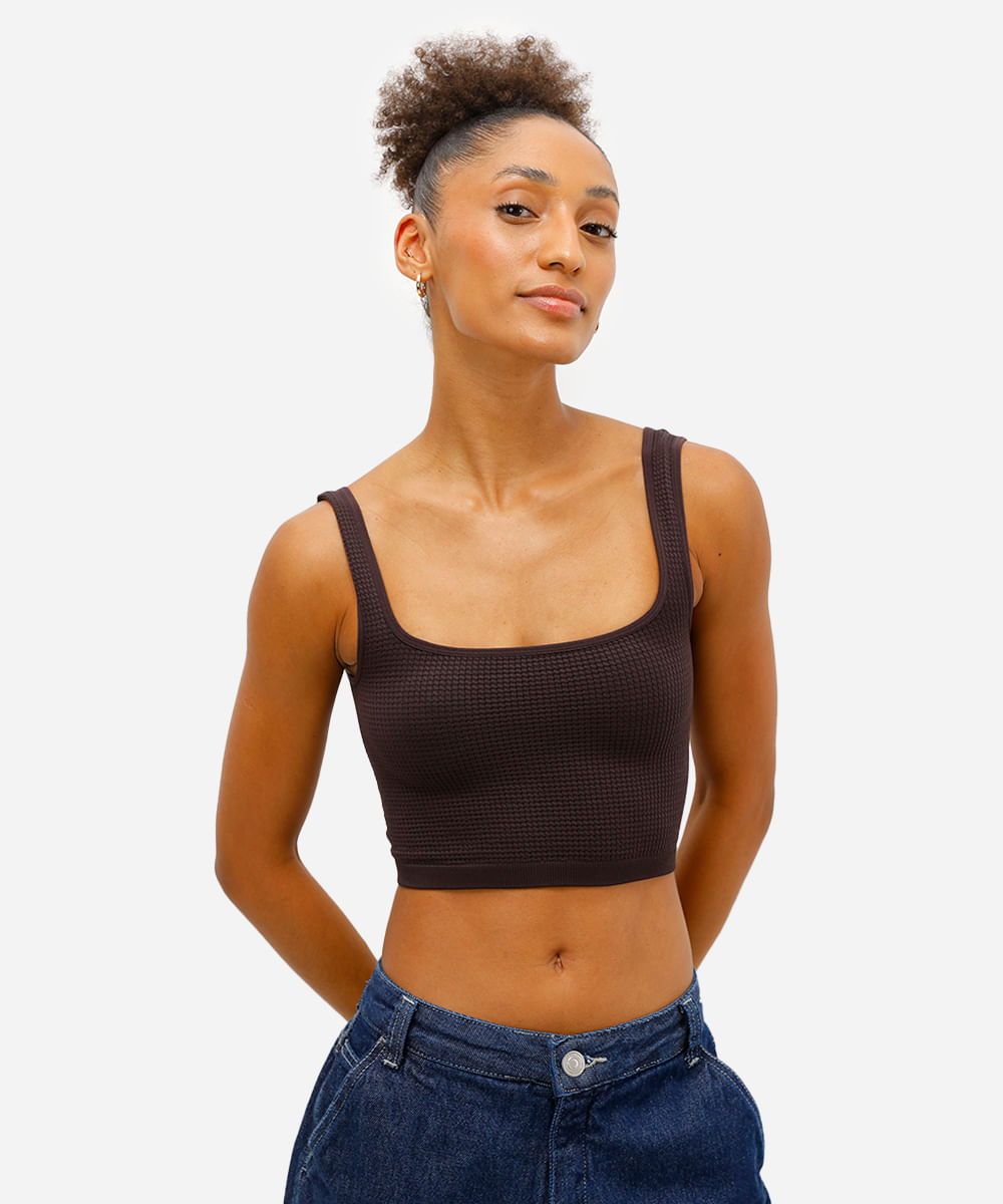 cropped básico feminino texturizado marrom