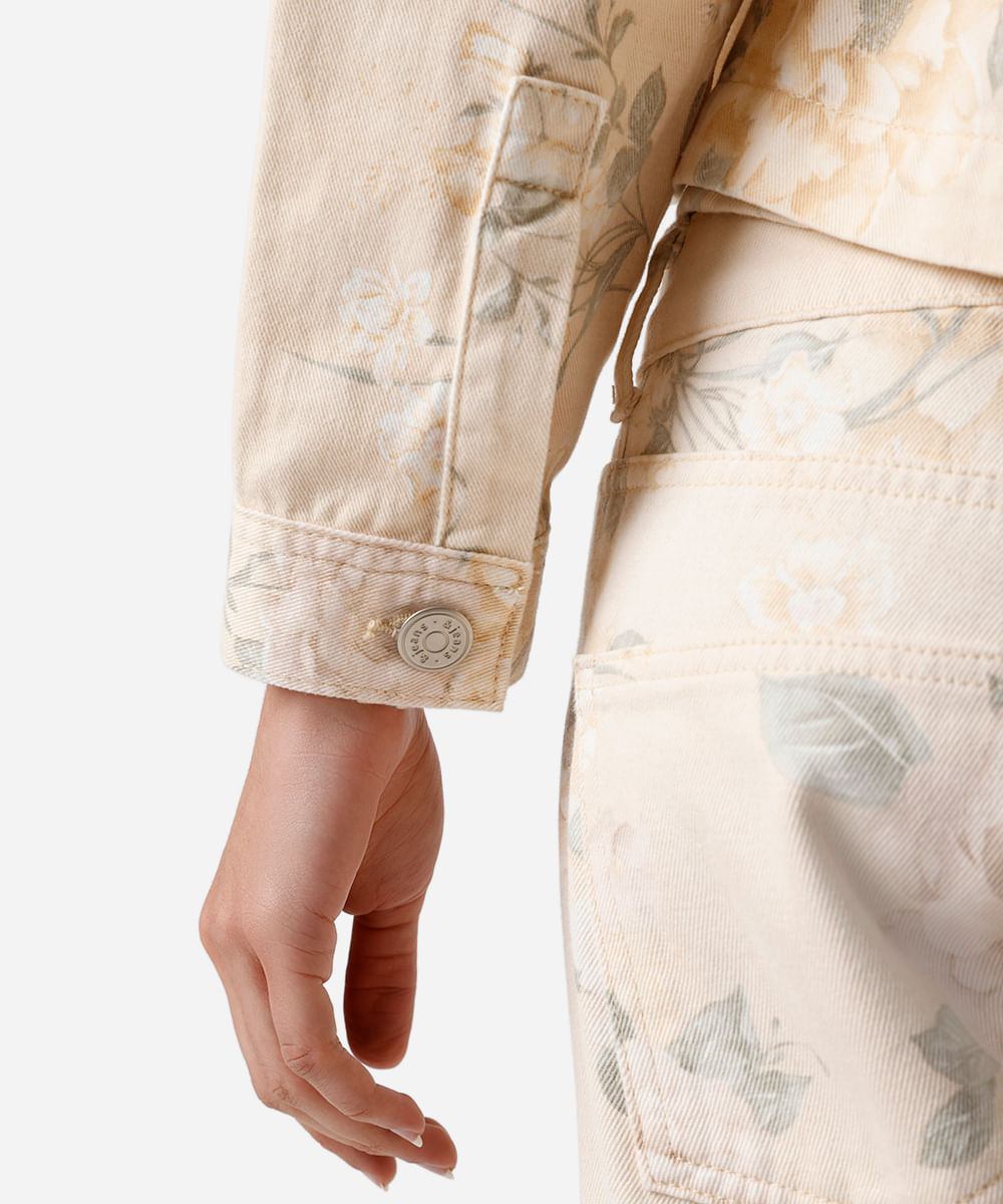 jaqueta feminina de sarja com bolsos floral bege