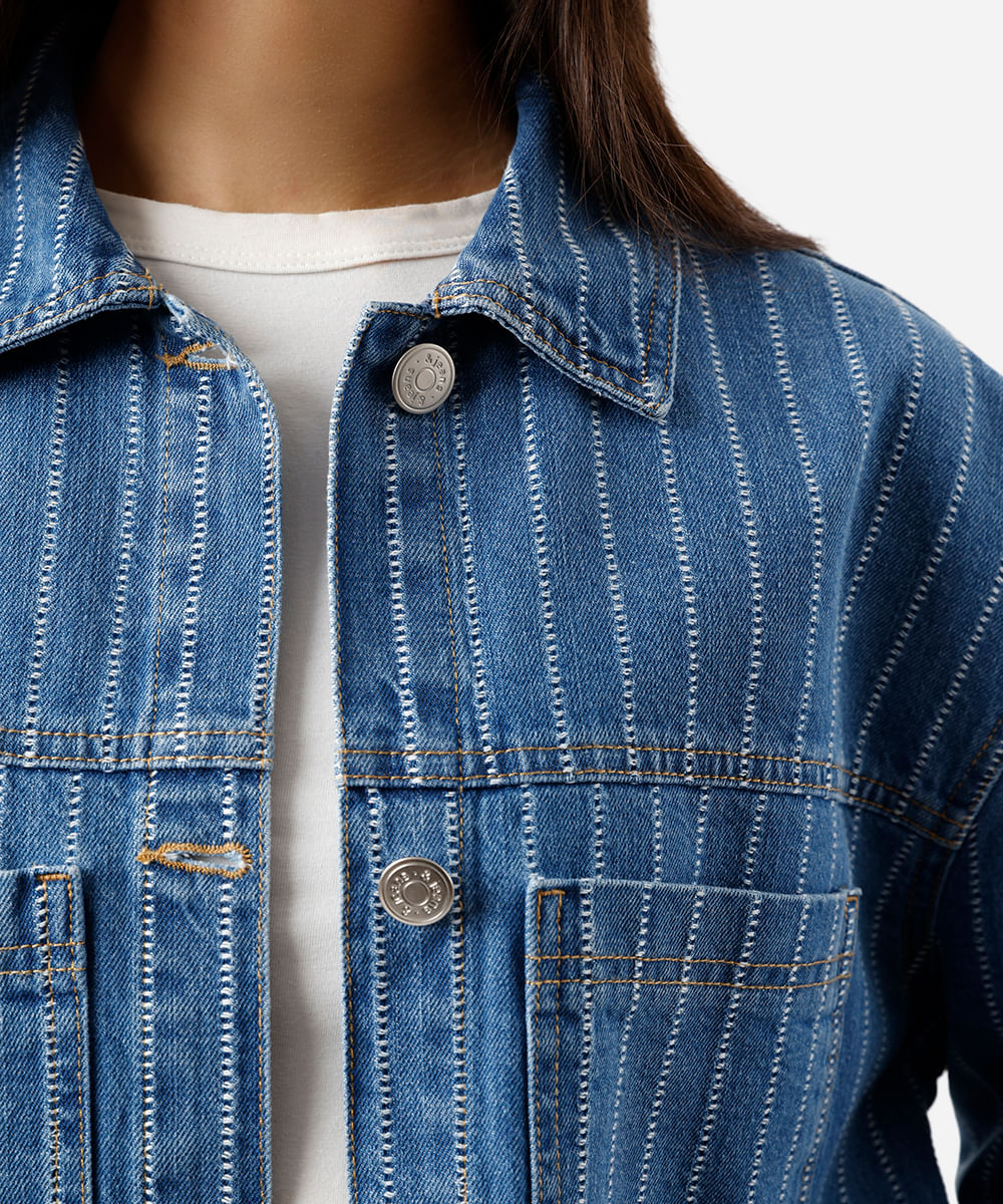 jaqueta feminina jeans com bolsos listrada azul
