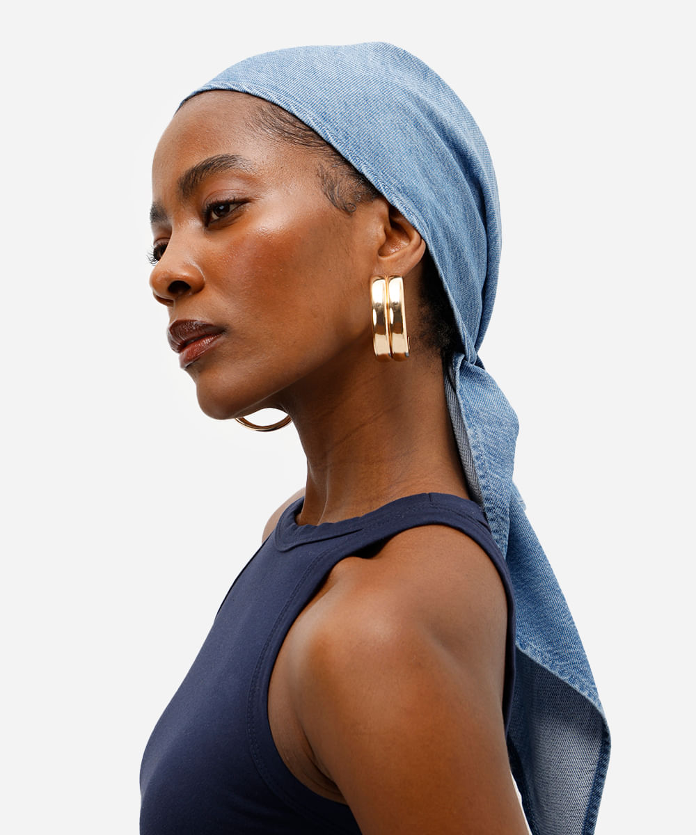 lenço jeans triangular azul