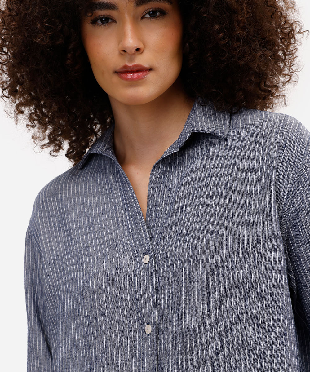 camisa feminina com linho azul