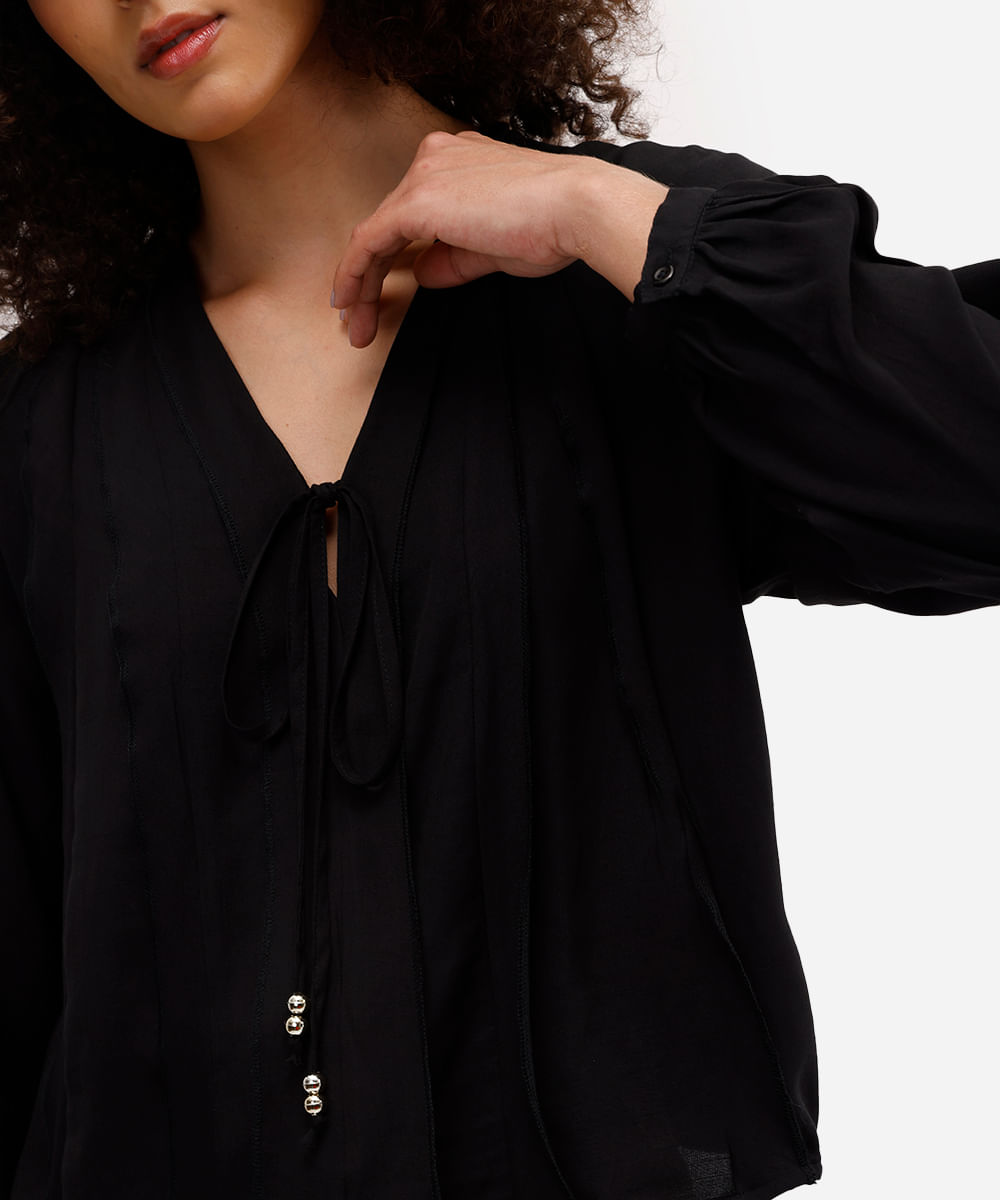 bata feminina com viscose e babados preta