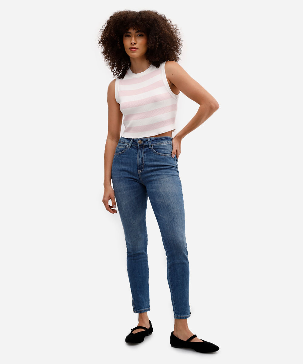 cropped feminino de tricot canelado e listrado rosa