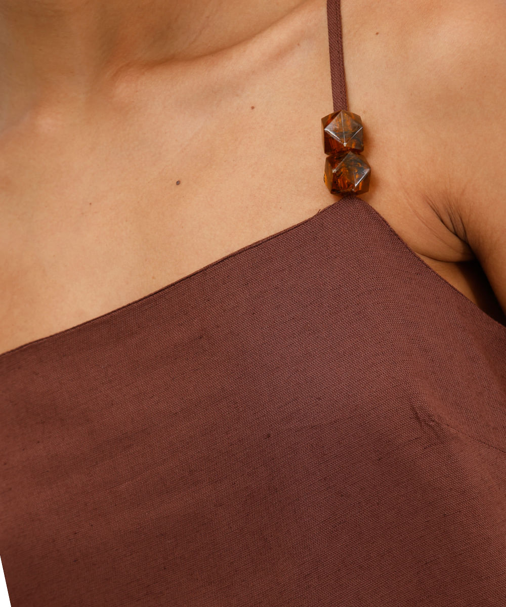 vestido longo feminino com linho e fenda  marrom