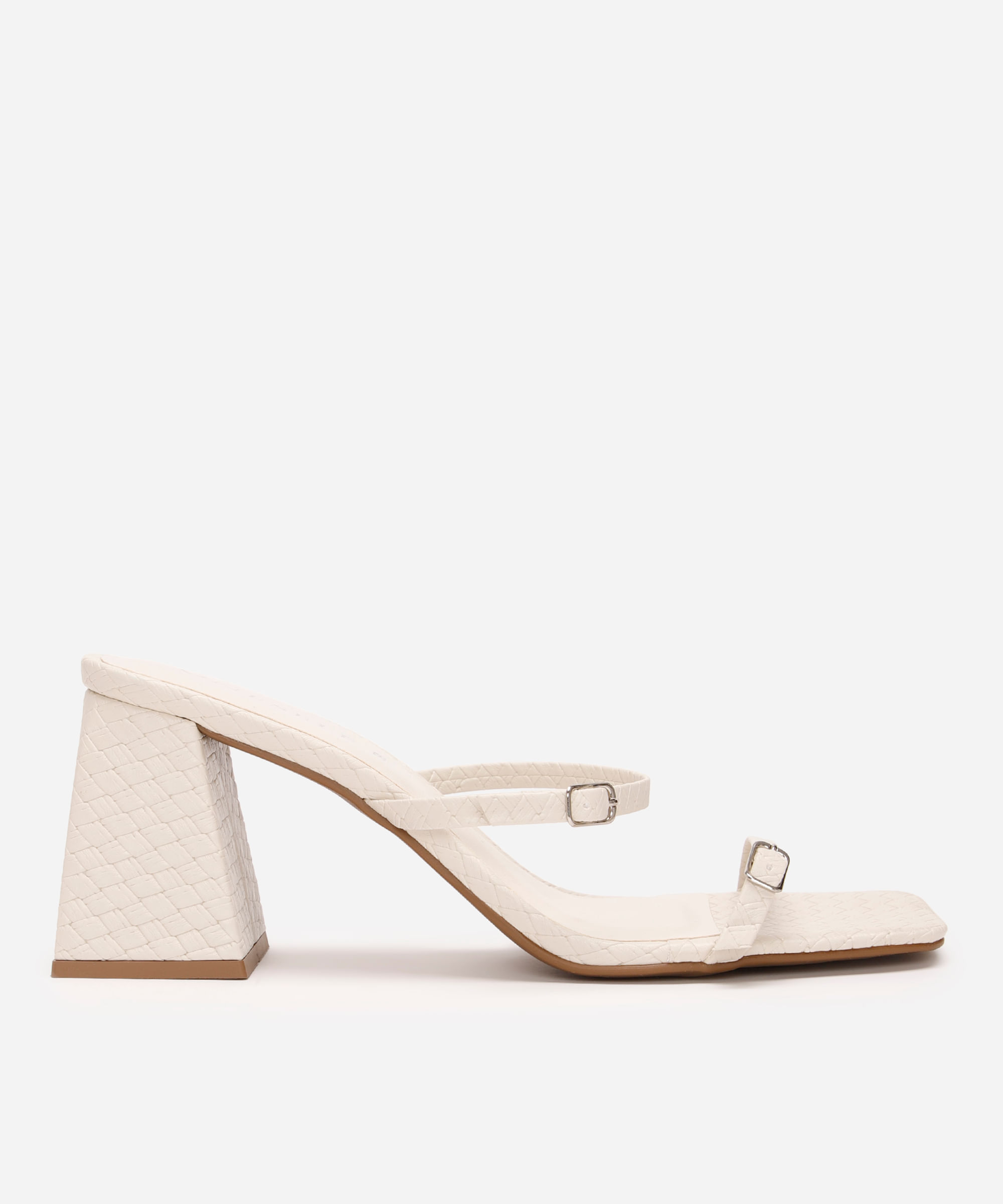 sandália bico quadrado salto grosso texturizada oneself off white