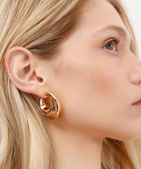 brinco argola texturizado dourado