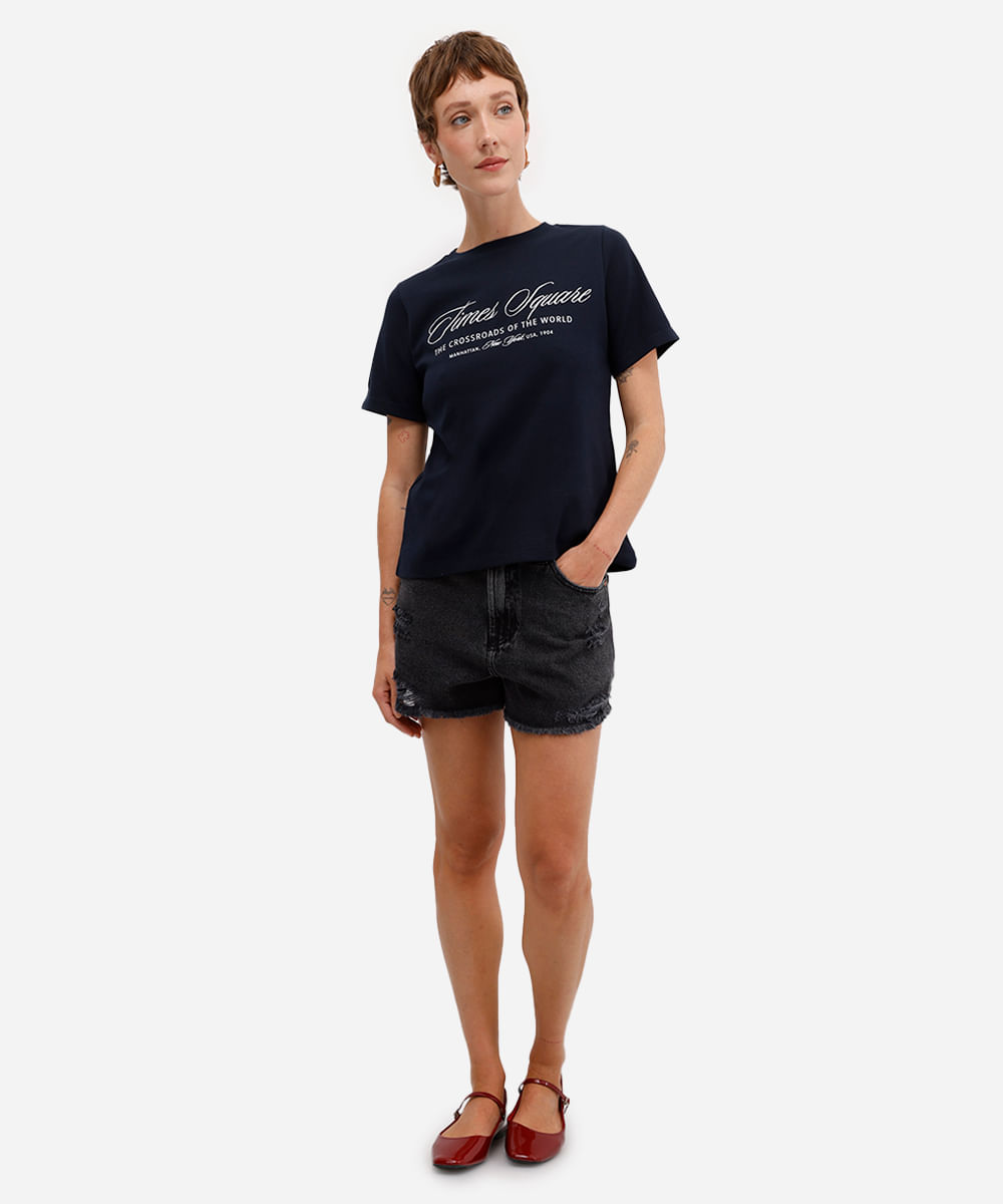 camiseta feminina com algodão bordada times square azul