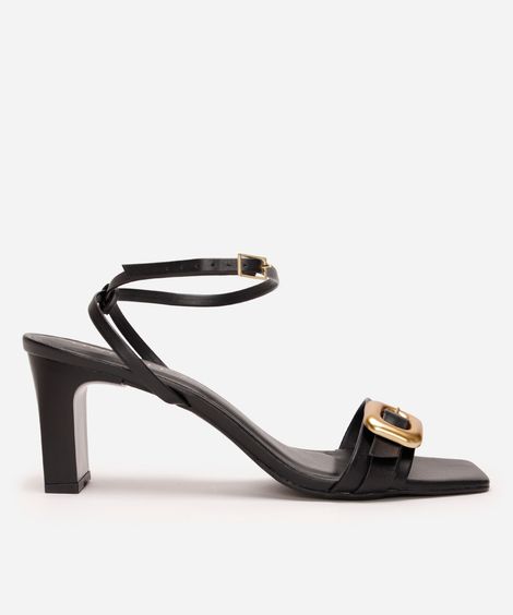 sandália com fivela salto alto oneself preta