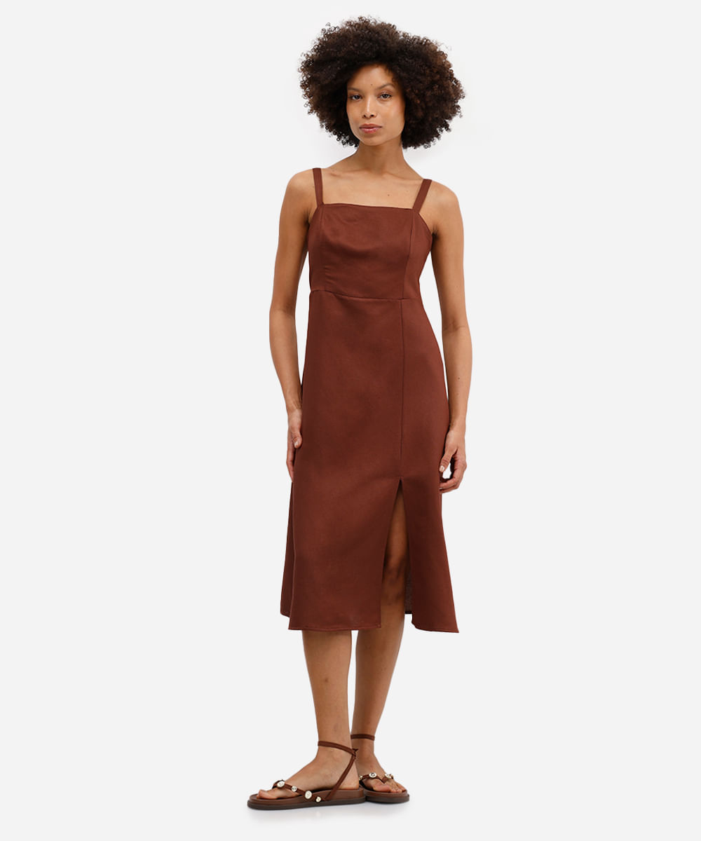 vestido feminino midi decote reto liso marrom