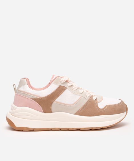 tênis esportivo com recortes rosa