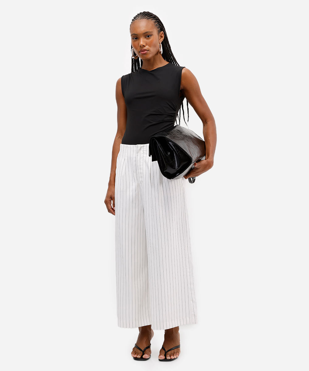 calça feminina wide cropped listrada off white
