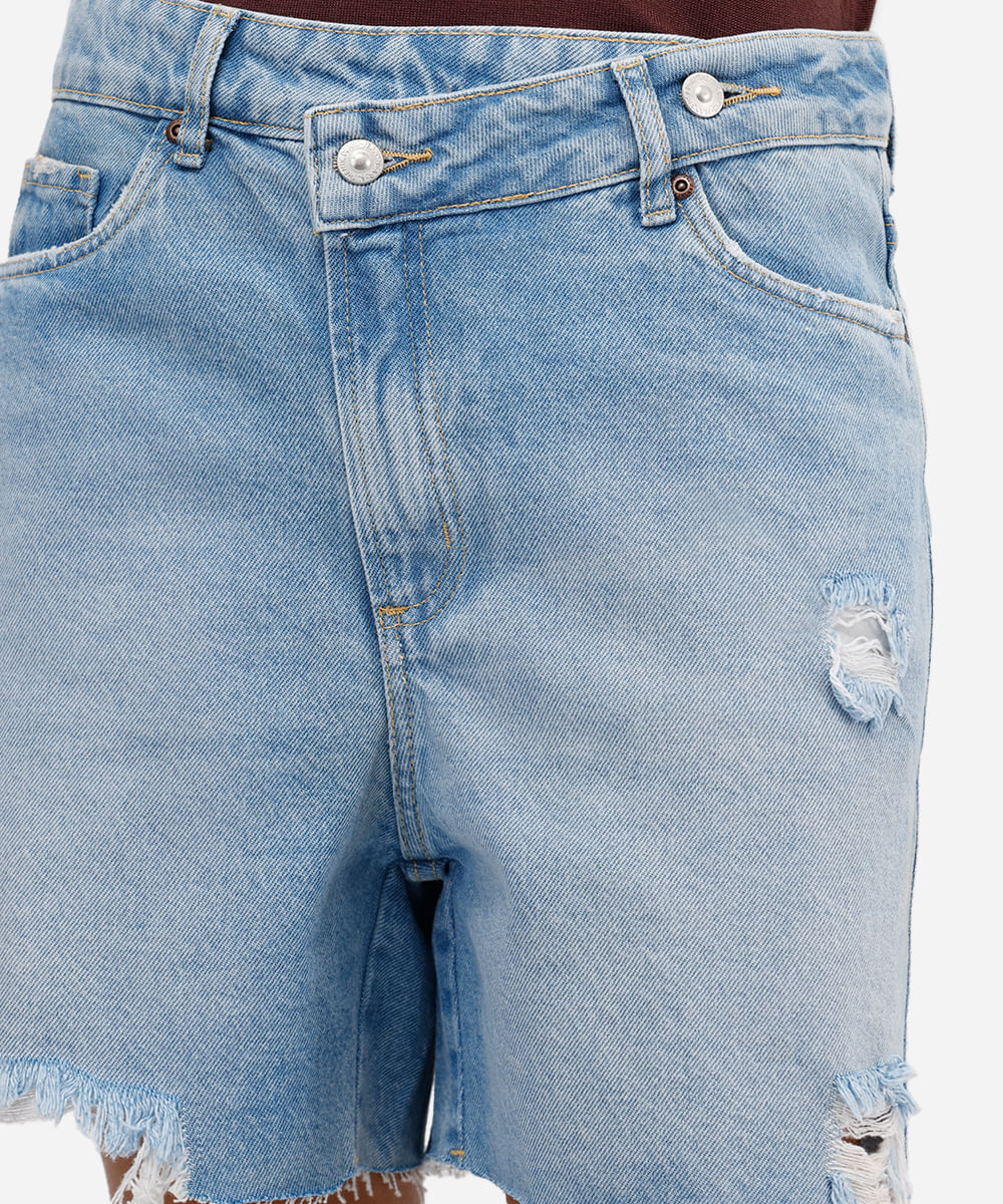 bermuda mom feminina jeans cós deslocado destroyed azul