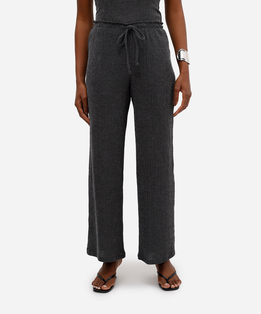 calça pantalona feminina texturizada preta