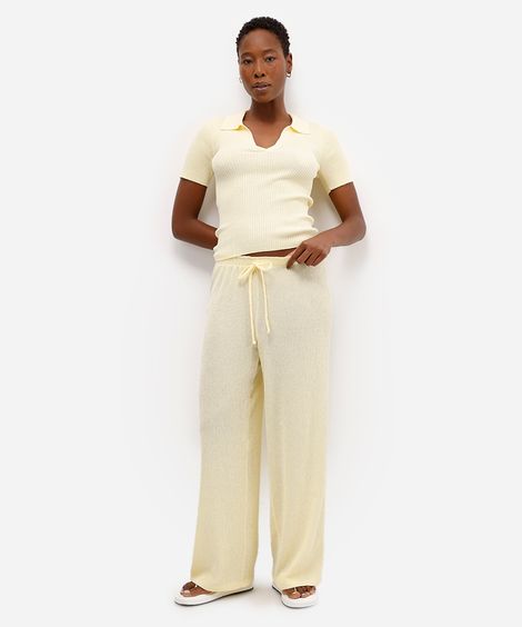 calça pantalona feminina texturizada amarela