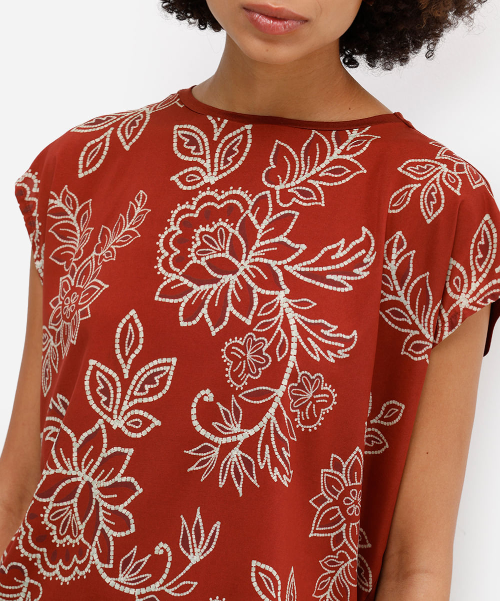 blusa feminina com viscose floral marrom