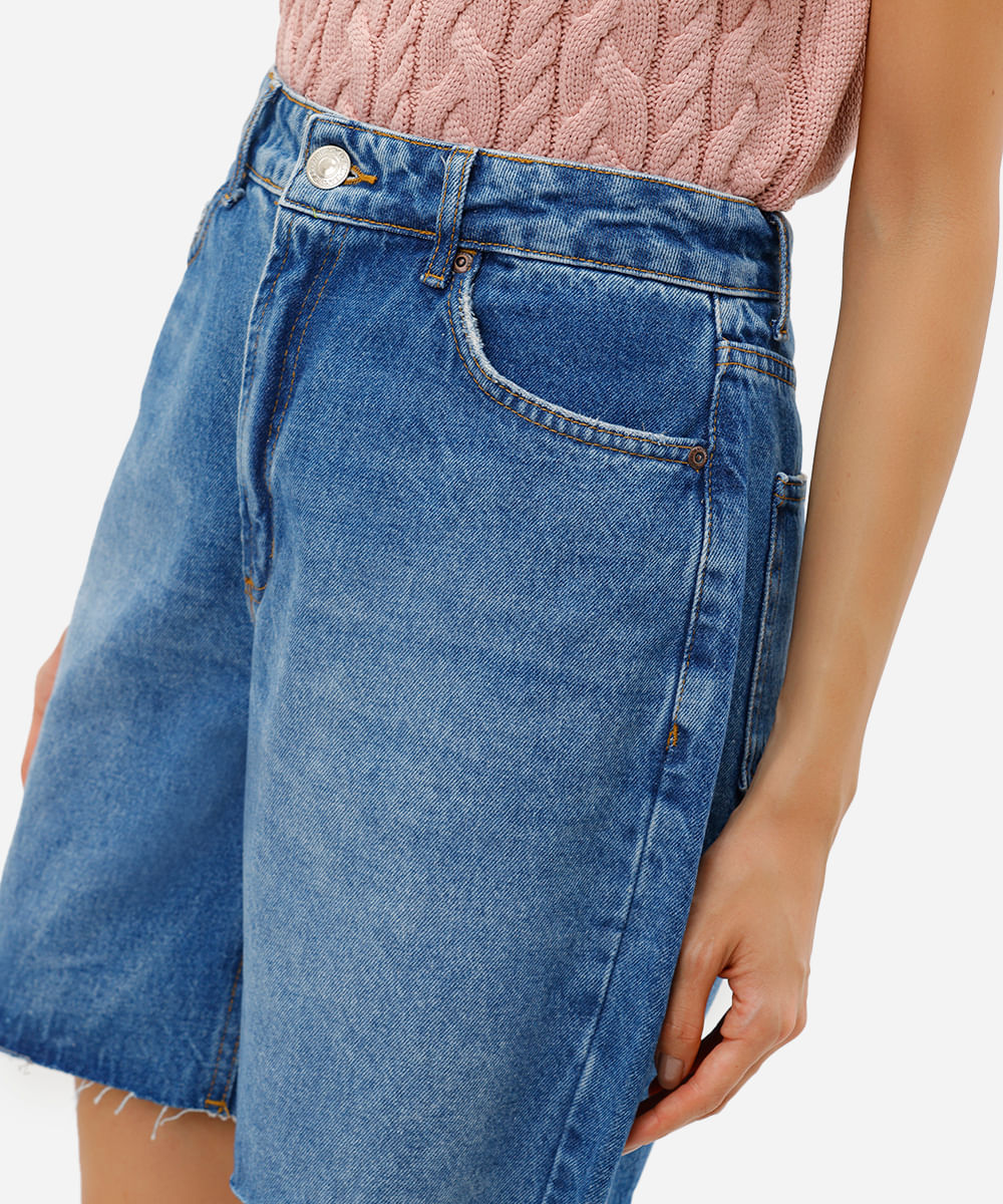 bermuda reta feminina jeans destroyed azul