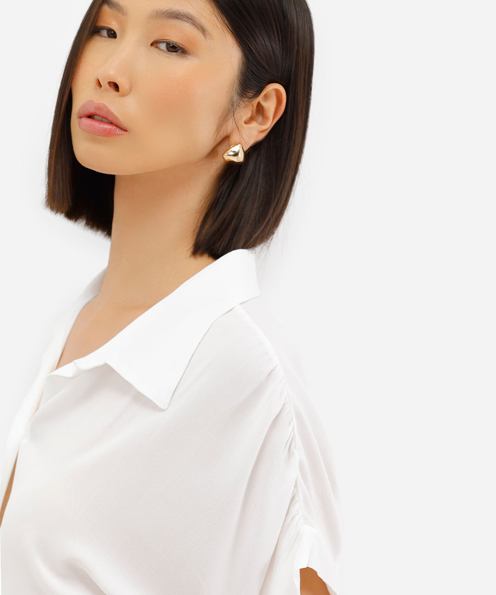 camisa feminina de viscose manga curta texturizada off white