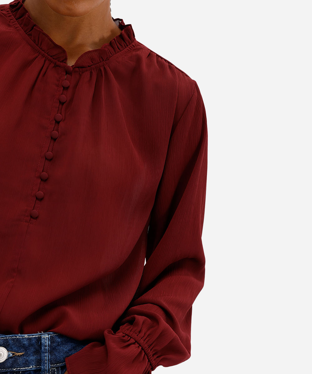 bata feminina com babado texturizada vinho