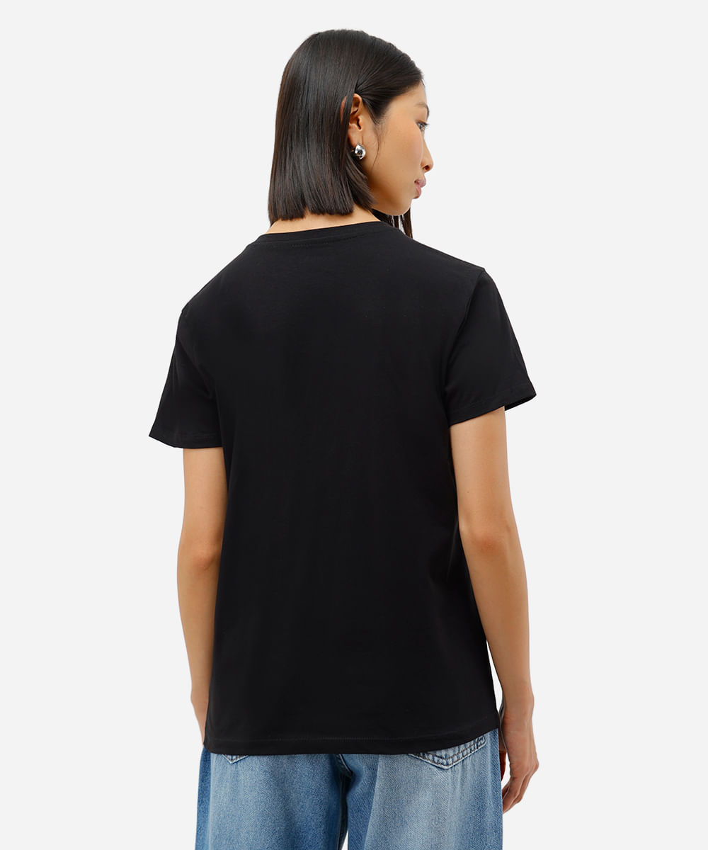 camiseta feminina lettering plot preta