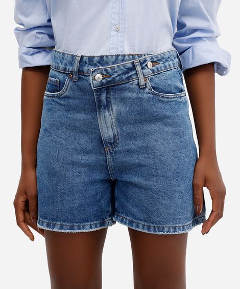 bermuda mom feminina jeans cintura alta cós cruzado azul
