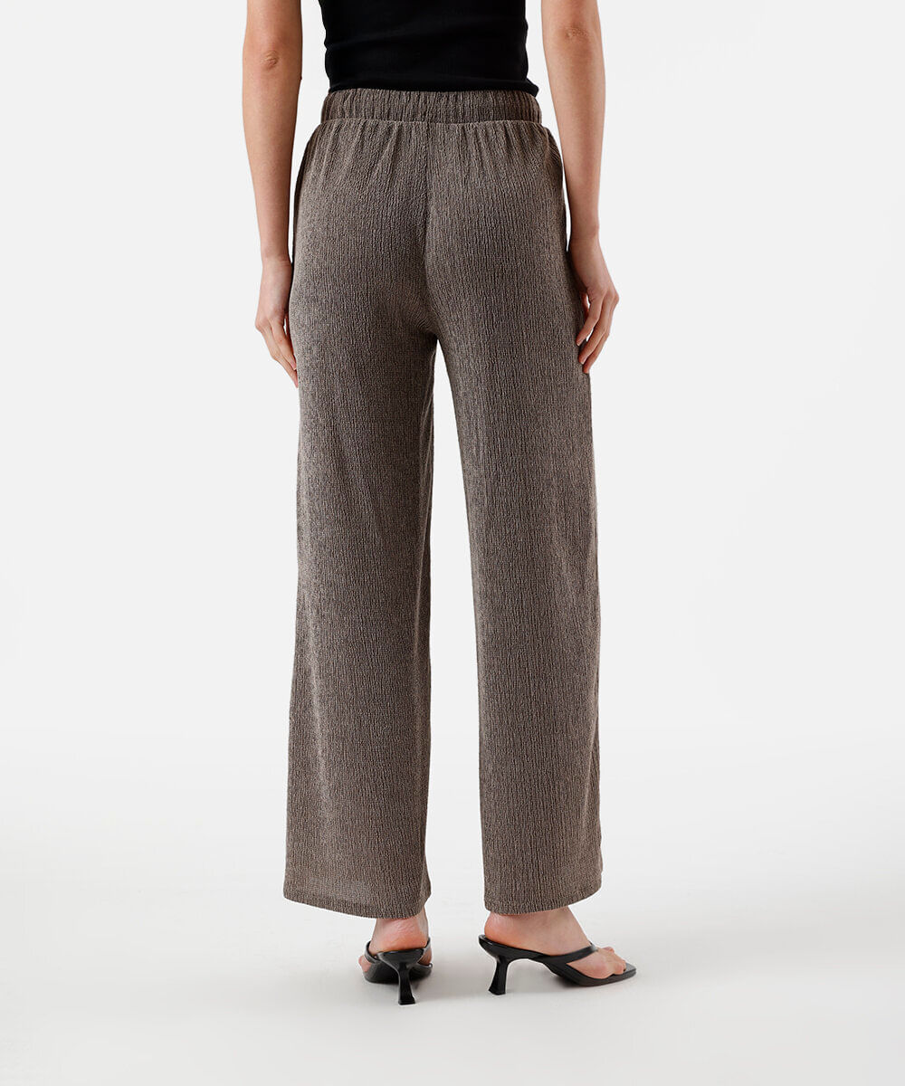calça reta básica feminina texturizada cinza