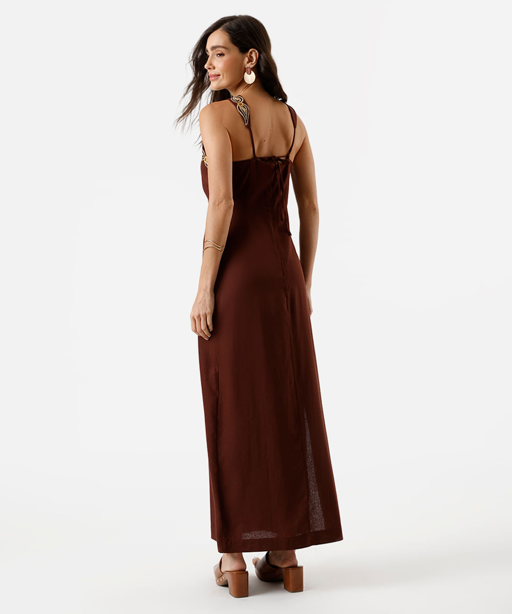 vestido midi feminino com linho e bordado folhagem marrom