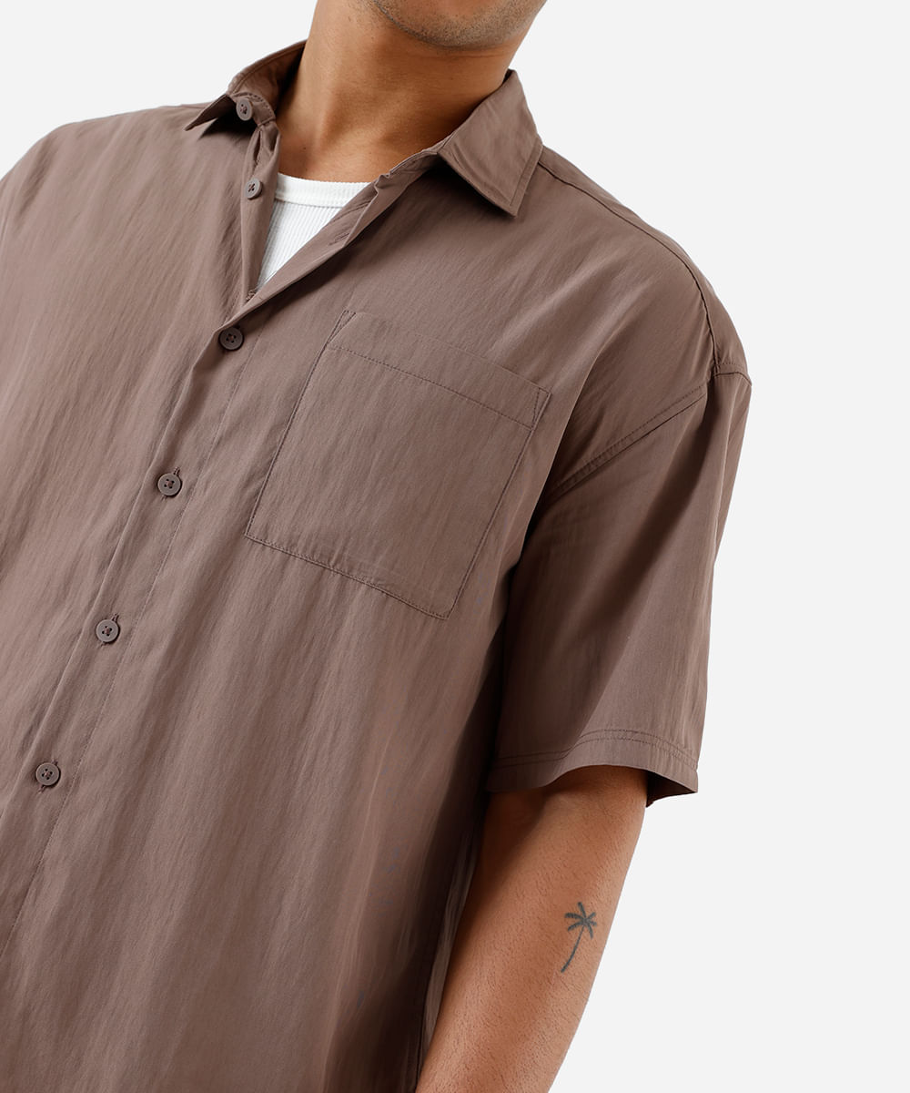 camisa box masculina manga com bolso marrom