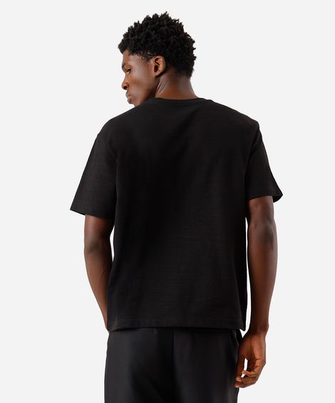 camiseta box masculina bordado peanuts texturizada preta