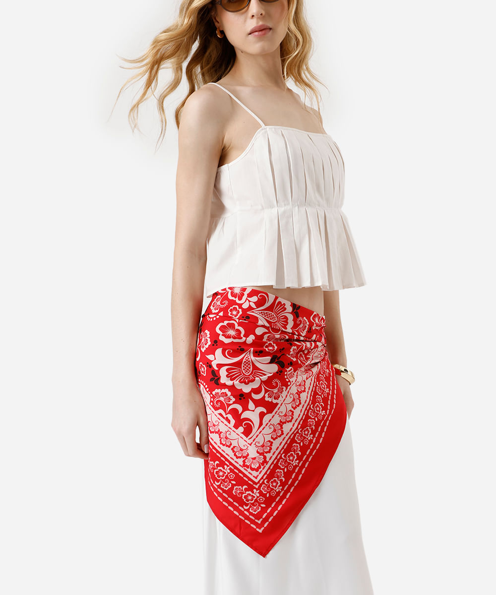 lenço feminino estampa arabesco floral  vermelho