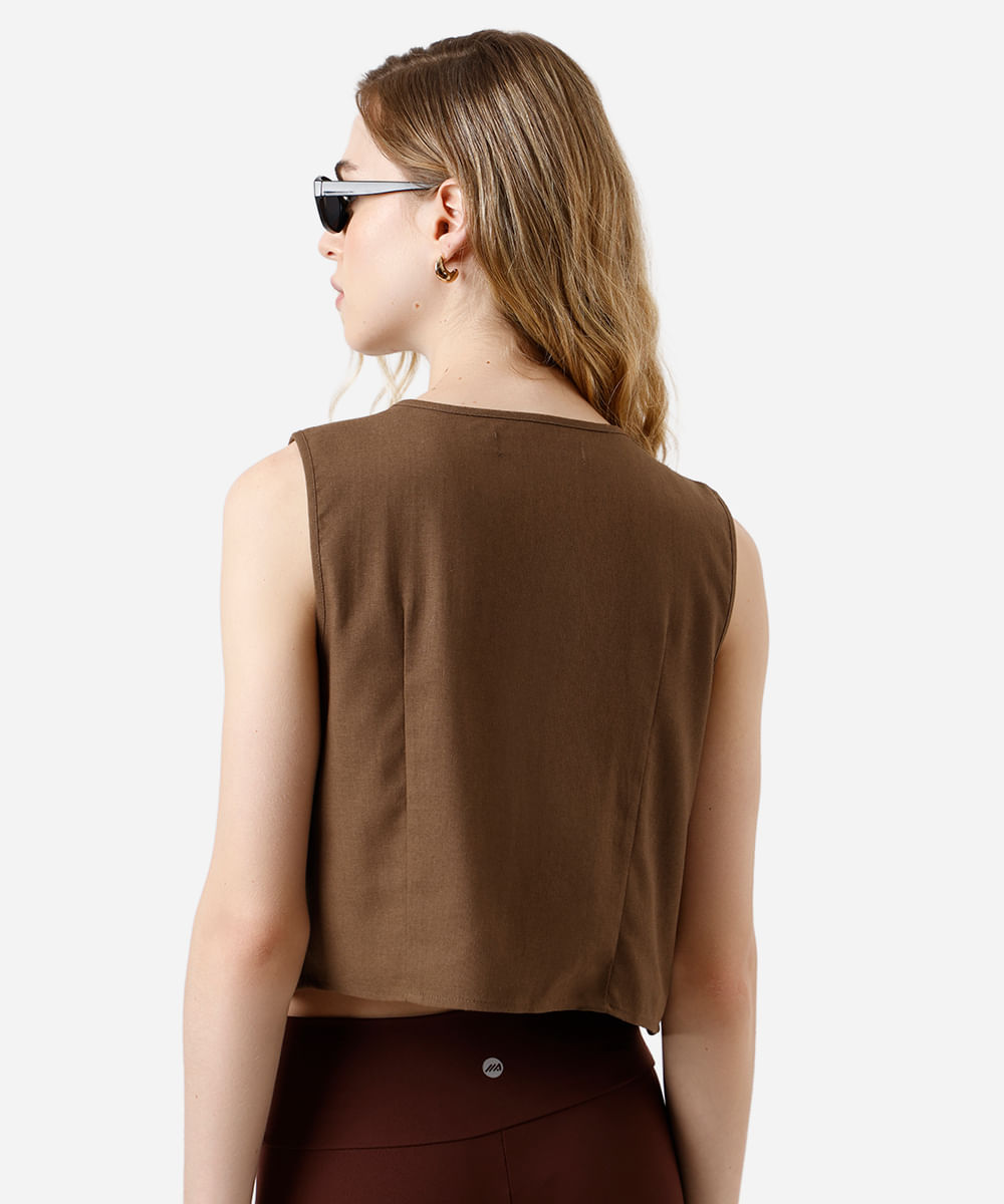 blusa feminina com linho e pregas  marrom